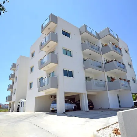 Two-bedroom Central Апартаменты *