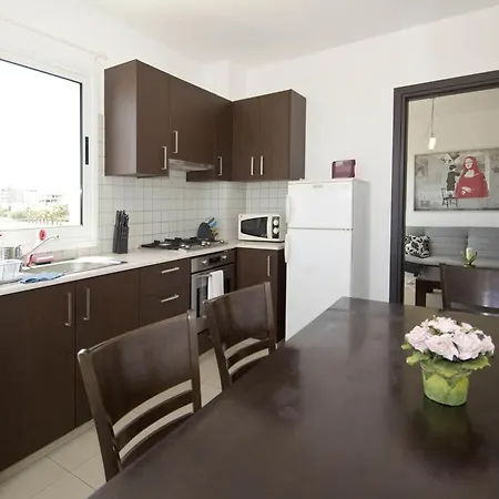 Two-bedroom Central Apartament *