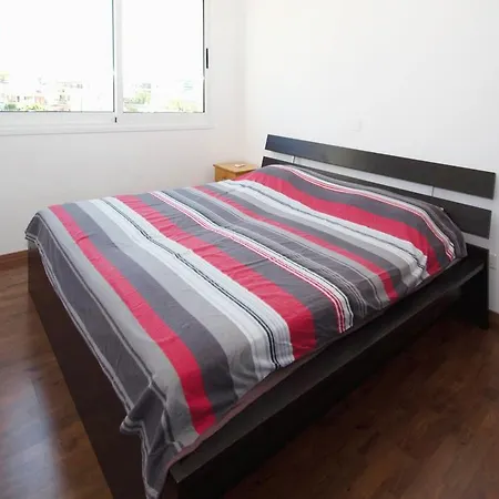דירה Two-bedroom Central