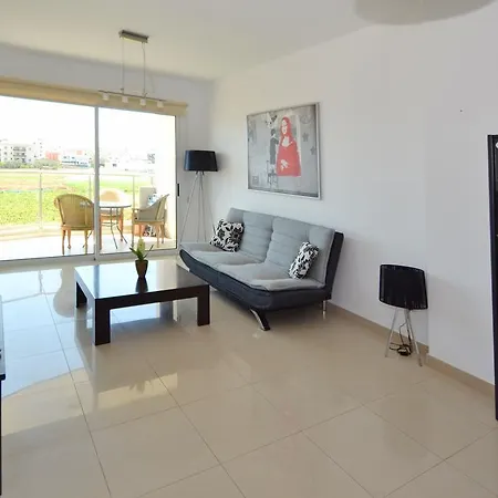Two-bedroom Central